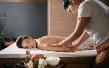 Luxusní masážní rituál pro dámy