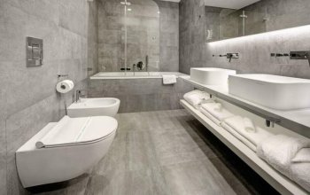 Noc v Tančícím domě s tříchodovou večeří pro 2