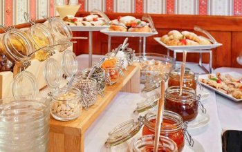 Noc na zámku Chateau St. Havel + 6chodové menu pro 2, Praha