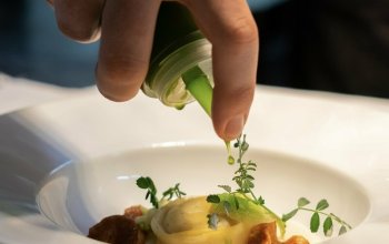 Noc na zámku Chateau St. Havel + 6chodové menu pro 2, Praha