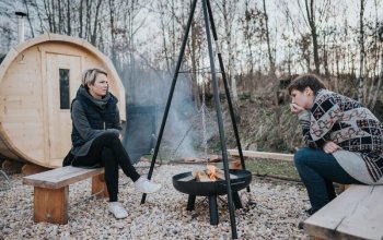 Romantický glamping s wellness a adrenalinem v Krkonoších