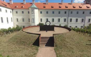 Přízrak z kláštera: Venkovní úniková hra