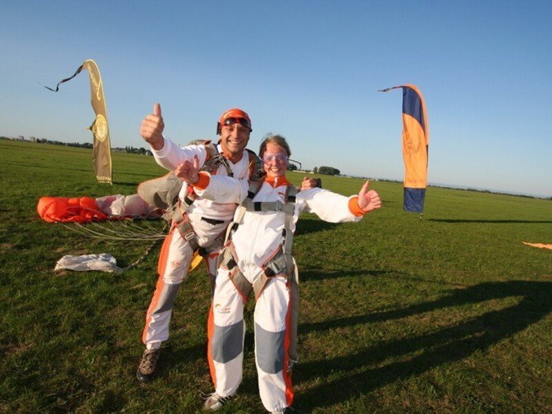 Tandemový seskok z 6 kilometrů