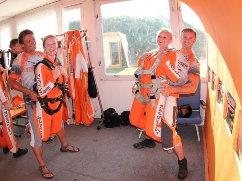 Tandemový seskok z 6 kilometrů