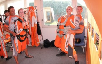 Tandemový seskok z 6 kilometrů