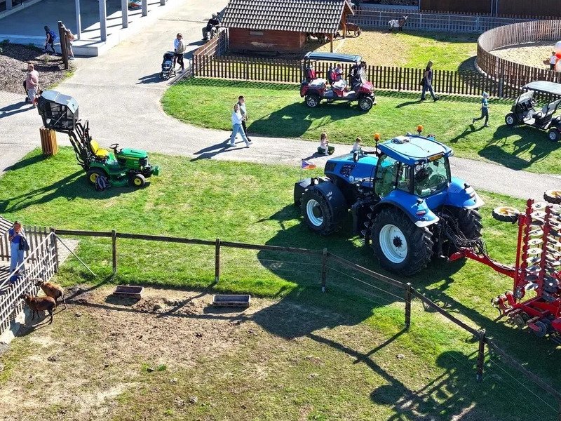 Celodenní vstup do Farmaparku Soběhrdy