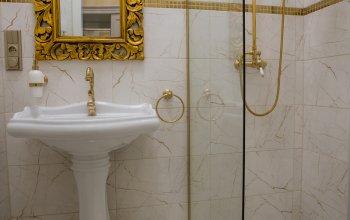 Romantická noc na zámku se snídaní a proseccem