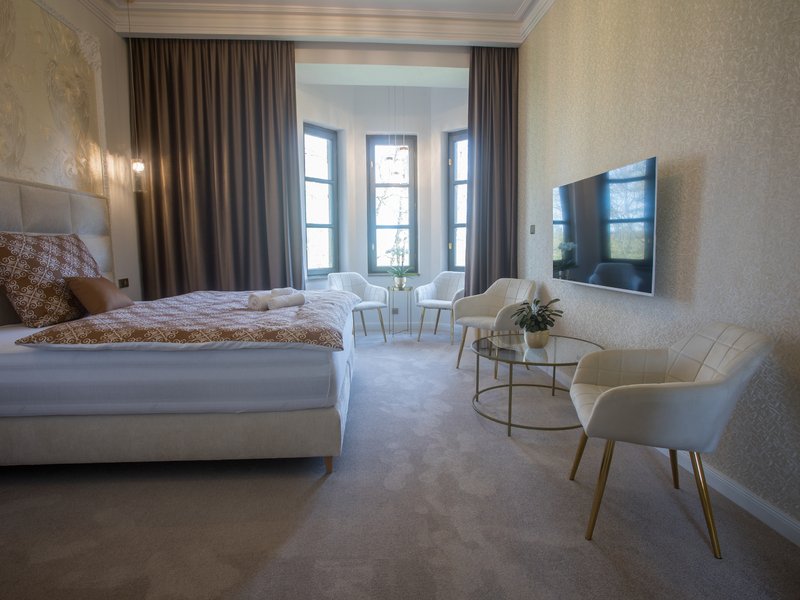 Romantická noc na zámku se snídaní, degustační večeří a proseccem
