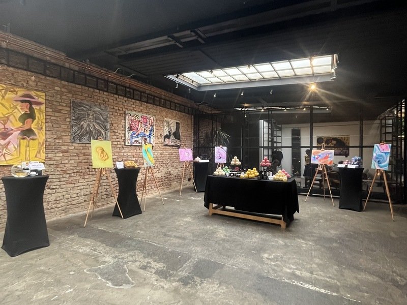 Kreativní workshop: Výroba koupelových bomb + abstraktní malování