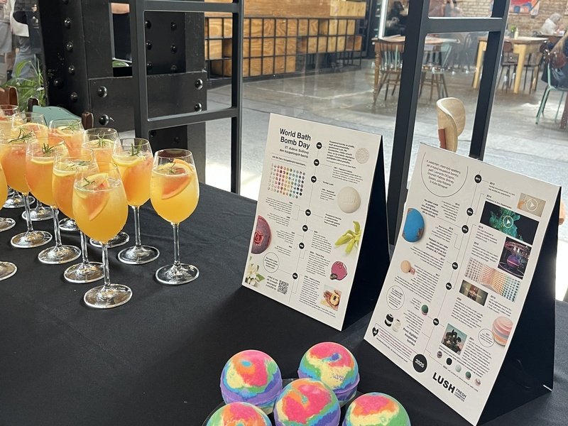 Kreativní workshop: Výroba koupelových bomb + abstraktní malování