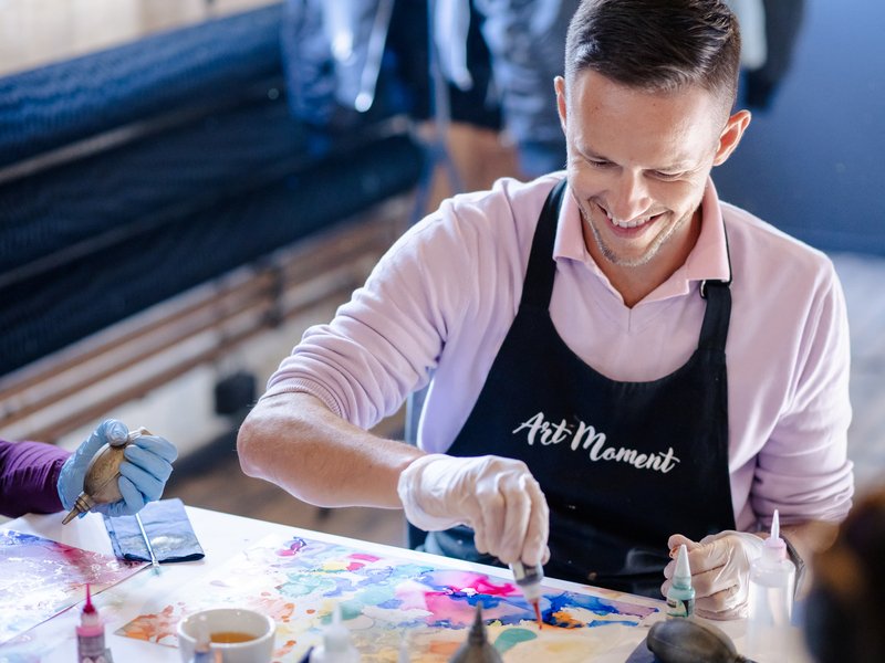 Zážitkové abstraktní malování lihovými inkousty