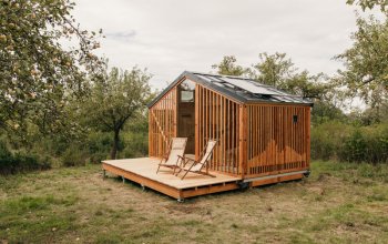 Klidný glamping pro dva mezi jabloněmi