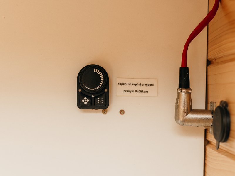 Klidný glamping pro dva mezi jabloněmi