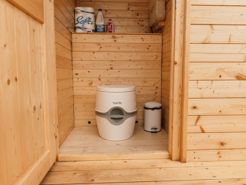 Klidný glamping pro dva mezi jabloněmi