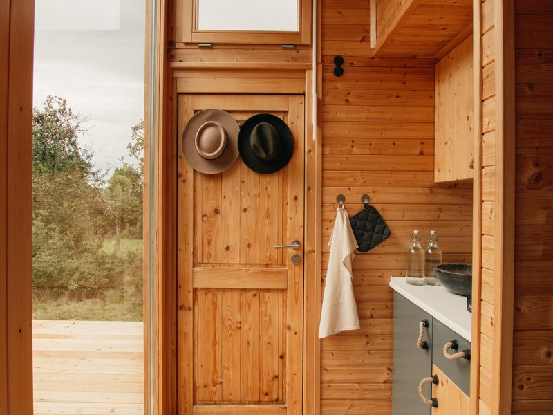 Klidný glamping pro dva mezi jabloněmi