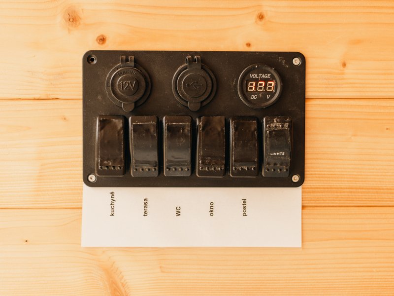 Klidný glamping pro dva mezi jabloněmi