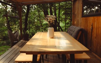 Tiny house mezi stromy v Jizerských horách