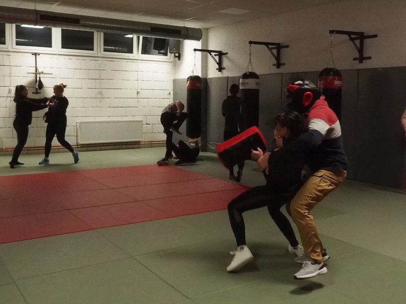 Kurz sebeobrany pro ženy