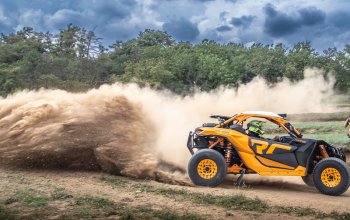 Jízda v buggy CAN-AM Maverick X