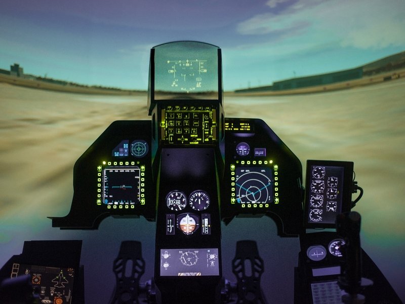 Letecký simulátor stíhačky F16