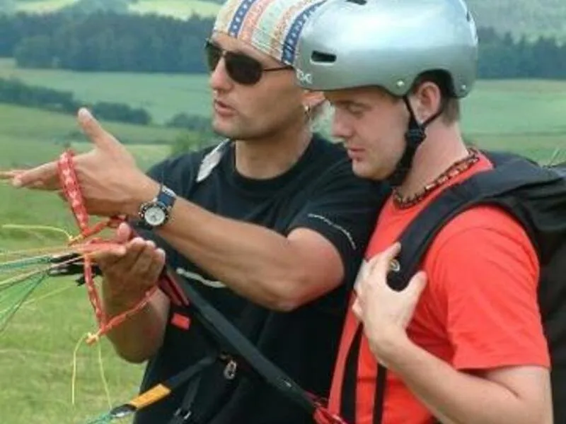 Kurz paraglidingu
