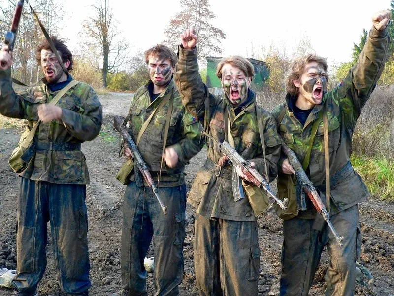 Army drill aneb Zpátky na vojnu
