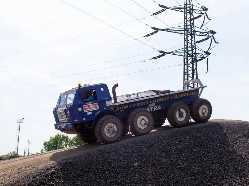 Ostrava: Jízda v legendární Tatra 813