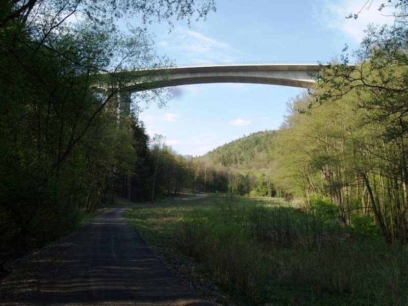 Chomutov: Bungee jumping na Kienově houpačce