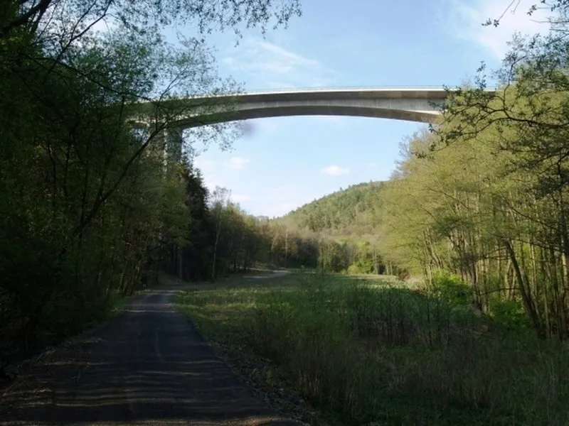Chomutov: Bungee jumping na Kienově houpačce