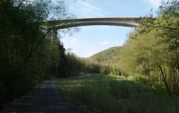 Chomutov: Bungee jumping na Kienově houpačce