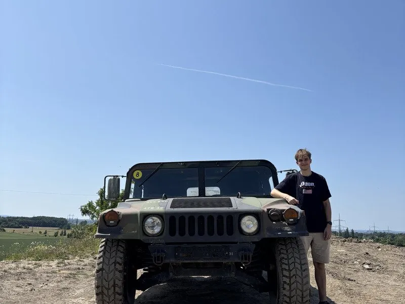 Řízení legendárního vozu Humvee