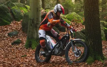 Motorky na trialové trati s mistrem ČR: Pardubický kraj