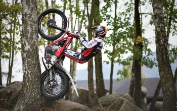 Motorky na trialové trati s mistrem ČR: Pardubický kraj