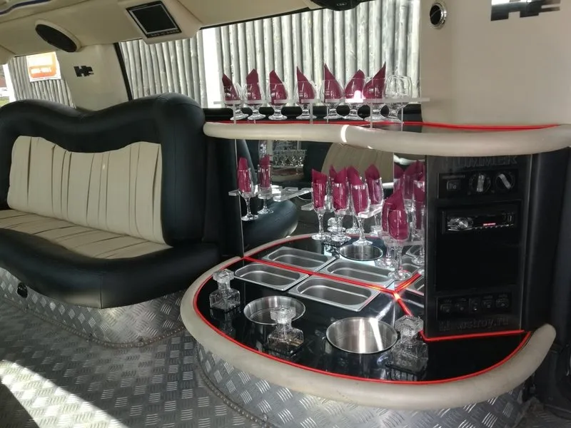 Párty jízda v Hummer limuzíně