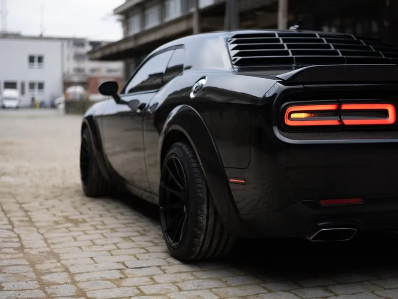 Zážitková jízda autem Dodge Challenger