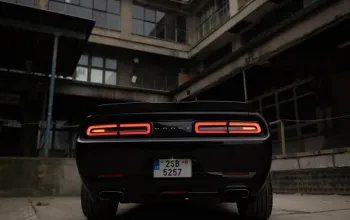 Zážitková jízda autem Dodge Challenger