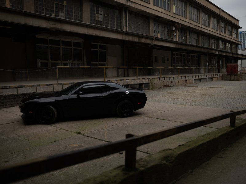 Zážitková jízda autem Dodge Challenger