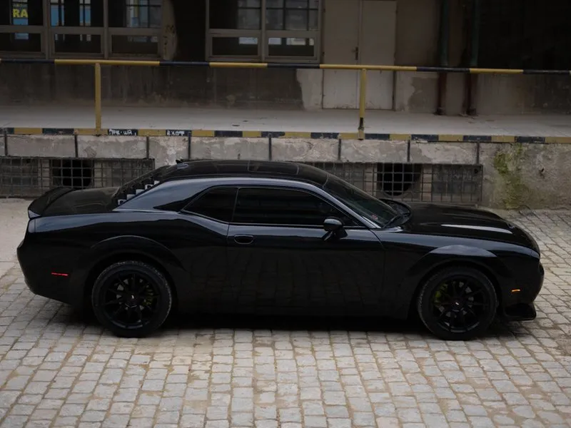 Zážitková jízda autem Dodge Challenger