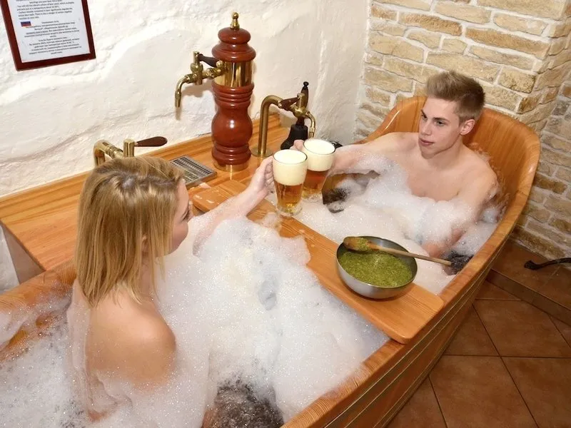 Pivní koupel s neomezenou konzumací piva Bernard