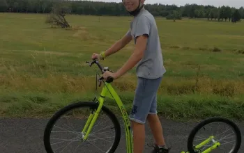 Sjezd na koloběžkách v Českém Švýcarsku