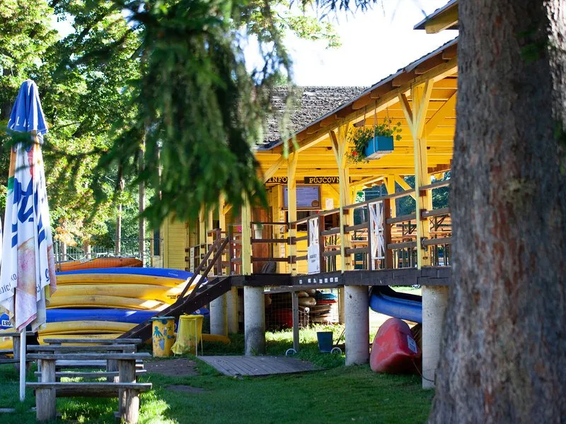 Splutí Jizery na kánoi nebo raftu