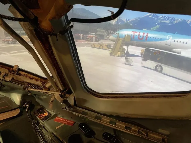 Letecký simulátor Douglas DC-9