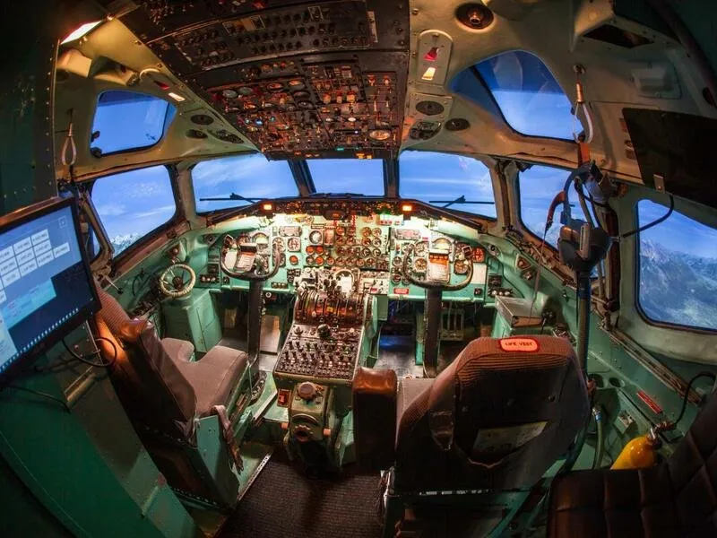 Letecký simulátor DC-9 + let v Dynamic WT-9