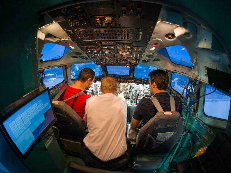 Letecký simulátor DC-9 + let v Dynamic WT-9