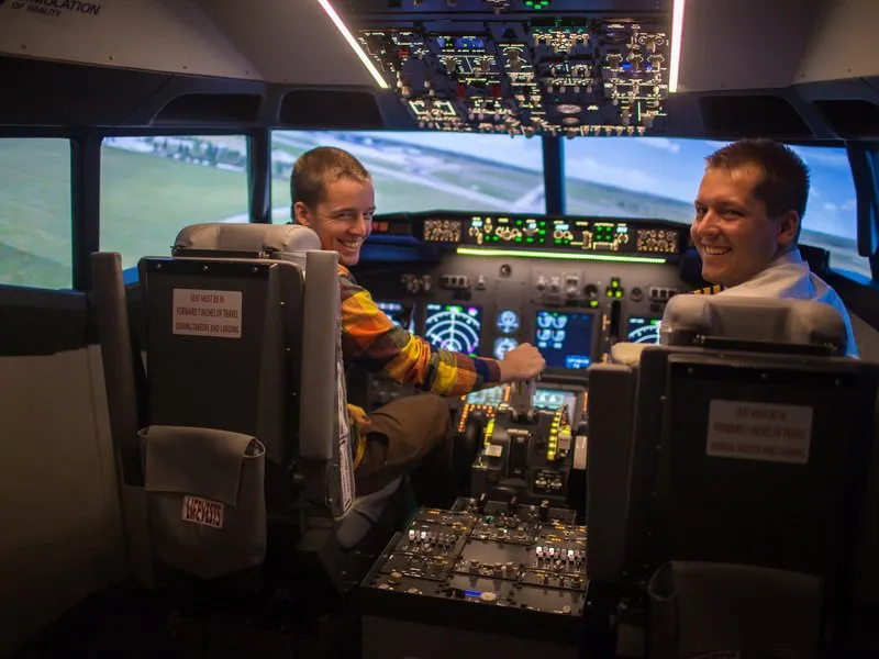 Pilotování simulátoru Boeing 737 NG