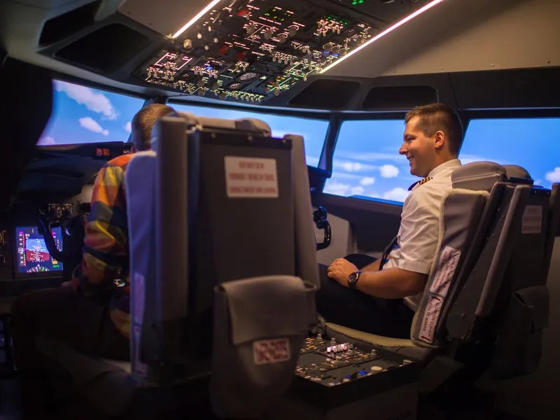 Pilotování simulátoru Boeing 737 NG