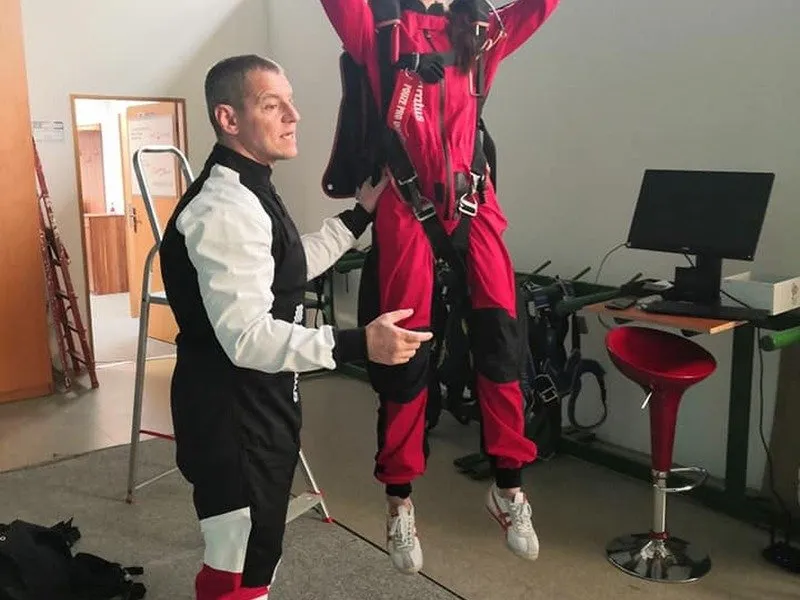 Základní parašutistický výcvik
