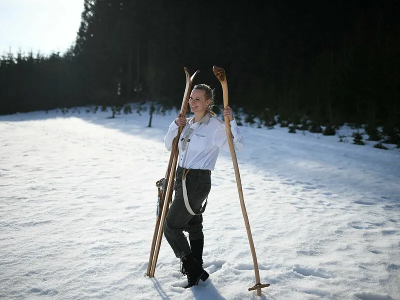 Kurz lyžování na dřevěných lyžích