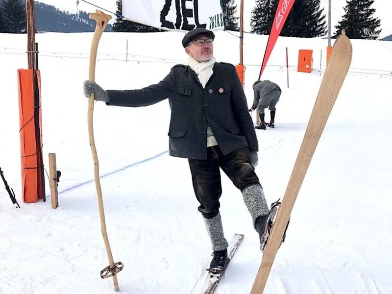 Kurz lyžování na dřevěných lyžích