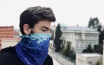 Antivirový nákrčník na podporu CF Hero: modrý